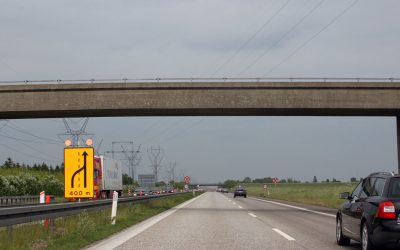 Forskellen på sammenfletning og vognbaneskift